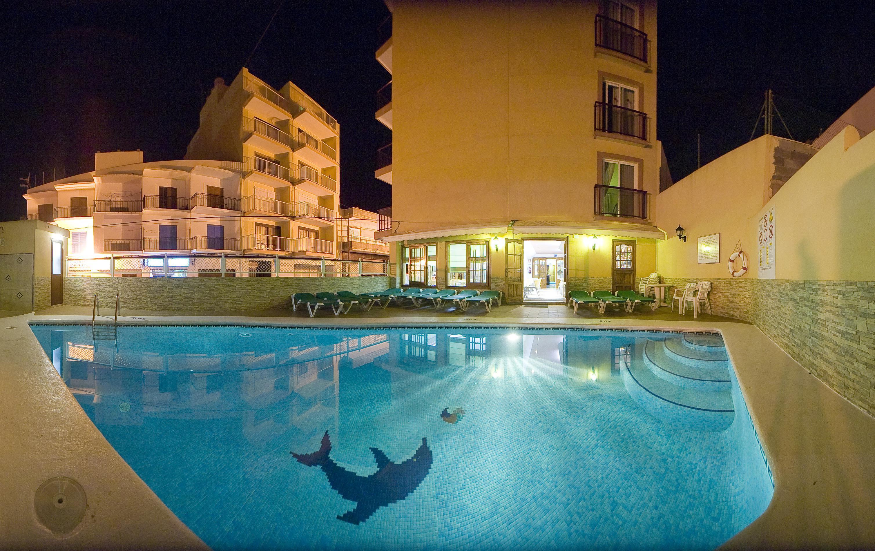 Hostal Adelino Sant Antoni de Portmany Exterior foto